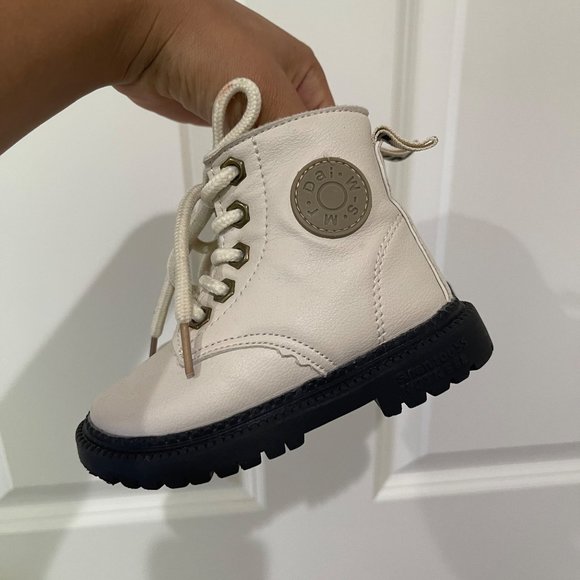 Mr. Dai W-S White Toddler Combat Boots - Picture 3 of 4